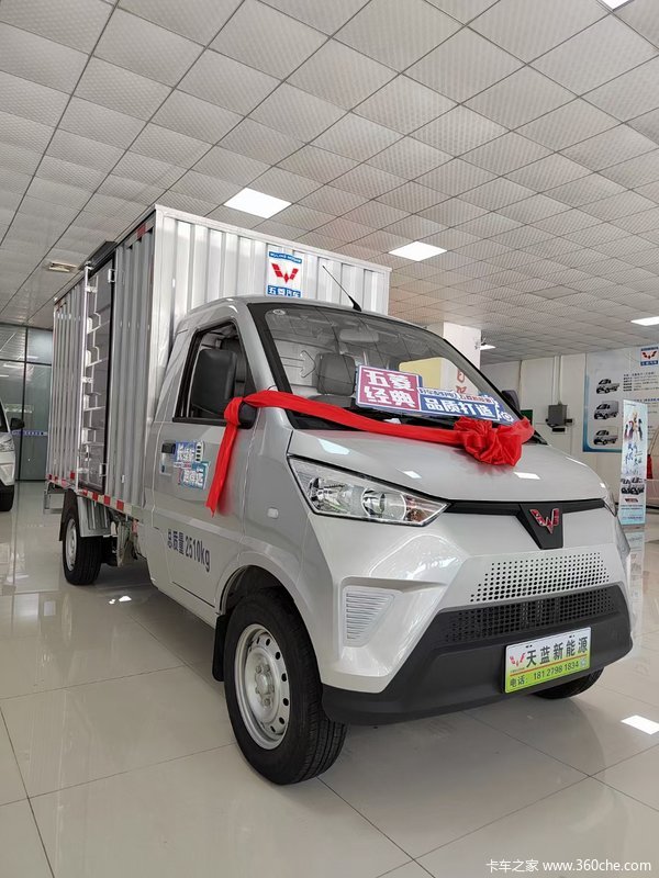 五菱神车+力神电池+优惠价=物美价廉