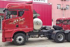 新车已陆续到店，一汽解放青岛全系LNG牵引车 欢迎进店品鉴