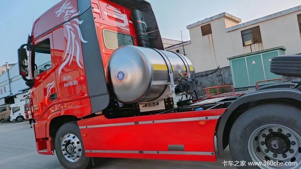 新车到店 乌鲁木齐市天龙旗舰KX牵引车仅需46.3万元