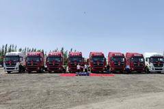 新疆伊斯海商贸陕汽重卡—巴州大客户交车仪式圆满结束