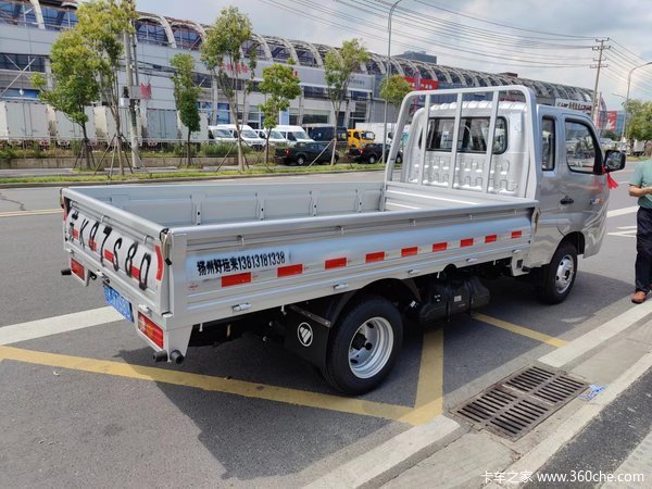 恭喜冯老板 喜提福田祥菱M1排半平板