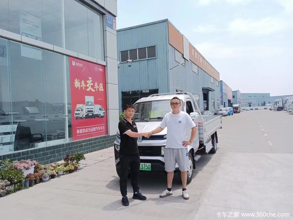吉利新能源一级总代（成都缘毅宏旗舰店）交车仪式
