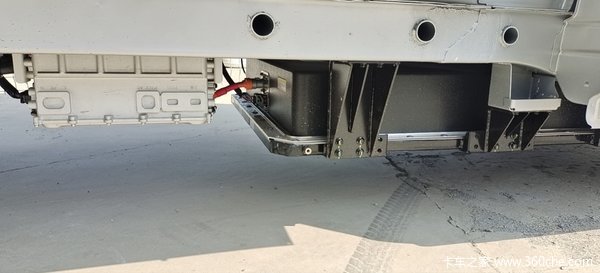 购新海豚EV电动载货车 享高达3万优惠
