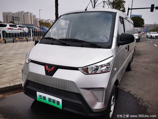 超大空间,一趟顶两趟,超强承载,重载更能扛,超长续航,创富更能跑