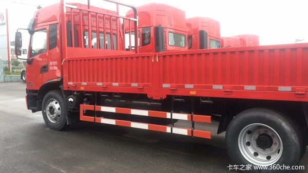 东风天锦KR高顶双卧原厂货箱，风神225马力发动机，法士特8档变