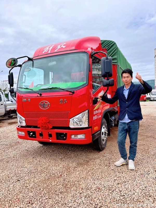 恭喜段老板吉日喜提致富车－J6F配140马力解放车