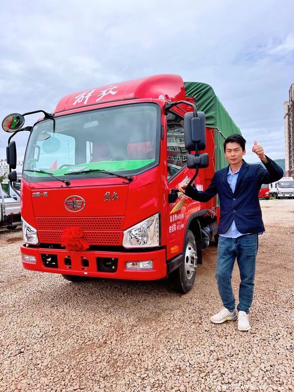 恭喜段老板吉日喜提致富车－J6F配140马力解放车
