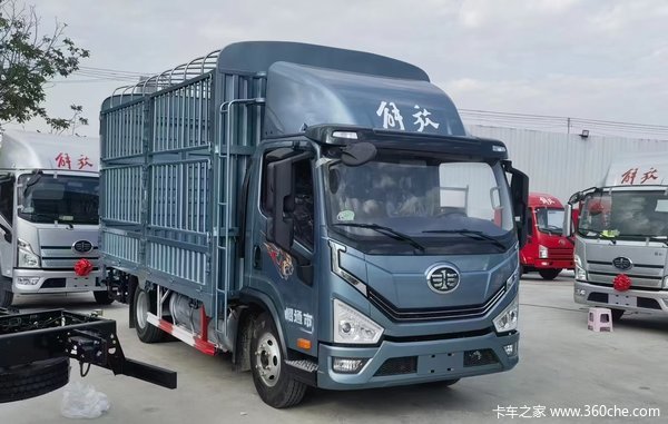 解放新款虎6G 猇亭区接受试乘试驾中。