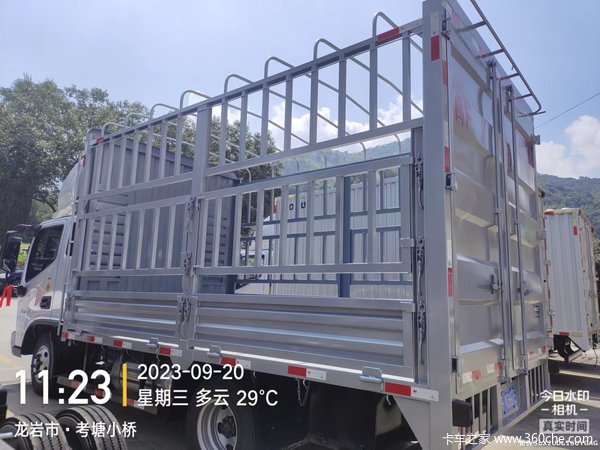 恭喜上杭县小詹服装店老板 喜提欧马可S1载货车