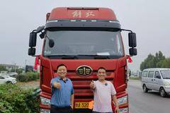 恭喜董先生喜提解放J6L240载货车