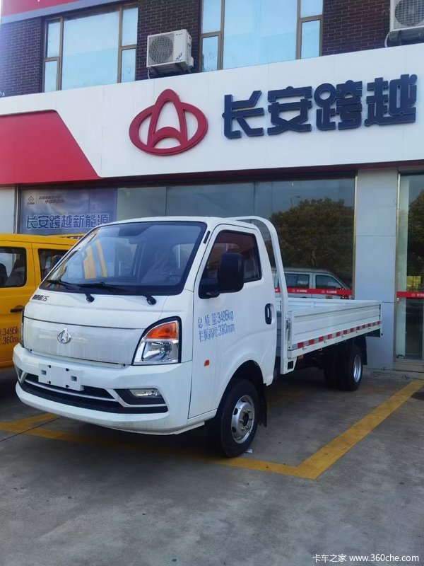 昆山福征长安跨越4S店跨越者D5载货车限时促销中 优惠1万
