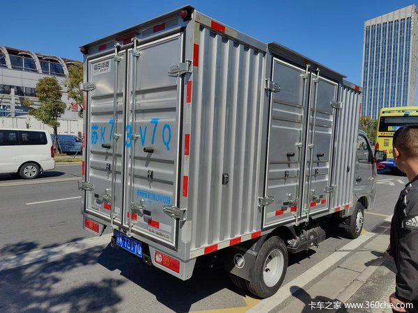 恭喜谢老板 喜提福田祥菱M1厢式货车