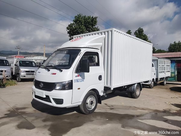 东风途逸T5汽油原厂集装箱，内空3.7*1.83*1.75。