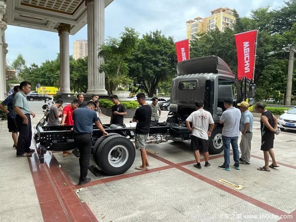 钦州市豪沃轻卡大型推广答谢活动推介会