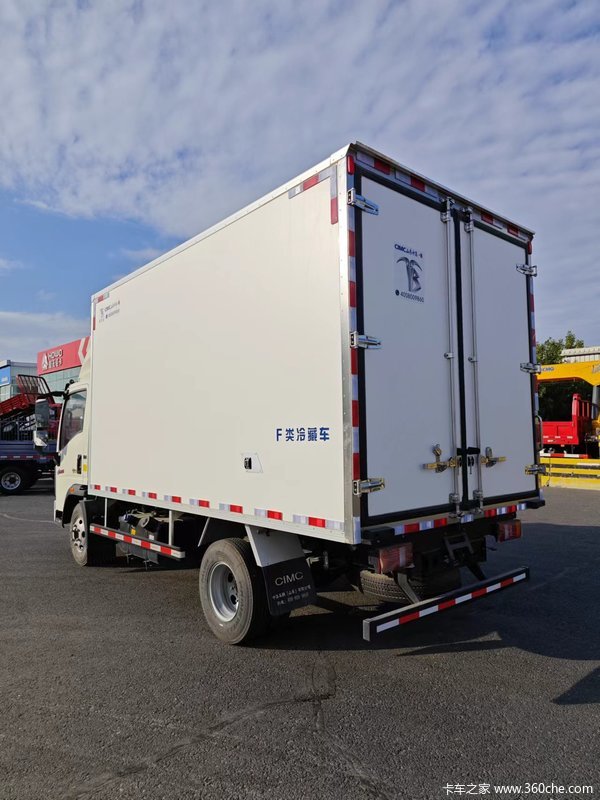 中国重汽豪沃雪豹冷藏车高端个性化定制冷链运输车