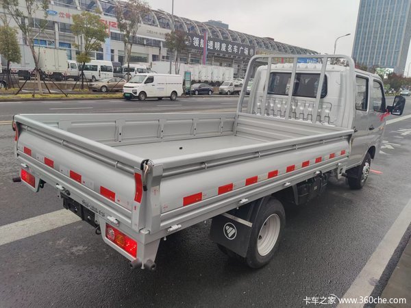 恭喜巫老板 喜提福田祥菱M2大双排平板