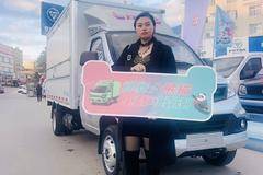 昆明信和义：恭喜李老板喜提祥菱V2翼展售货车用车愉快