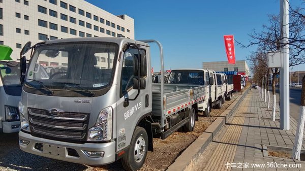 赤峰市时代领航M5载货车系列，打折优惠，降1万，赶快抢购！