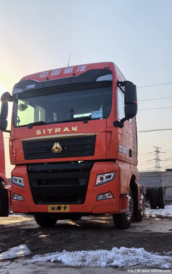 汕德卡G7S,现车,前四后四,350马力,自动挡,9.6米