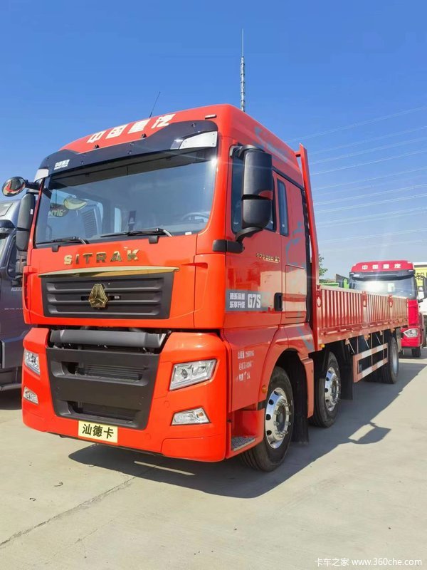 汕德卡G7S,现车,前四后四,350马力,自动挡,9.6米