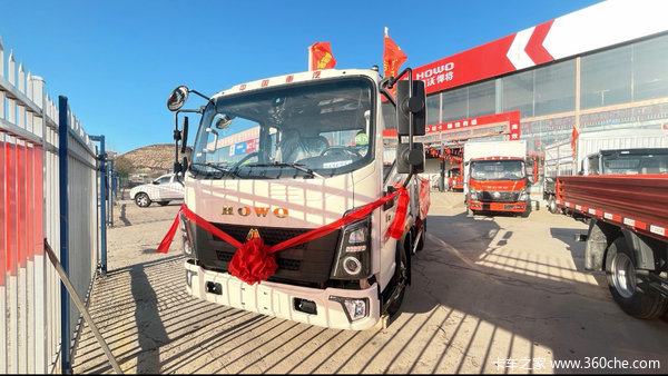 中国重汽统帅170马力单排箱货闪亮登场