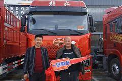 恭喜霍先生吉日 喜提解放JH6牵引车