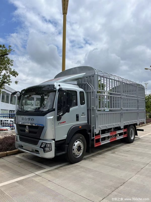 本店蓝牌黄牌车型均有现车,支持以旧换新,支持分期,欢迎到店品鉴