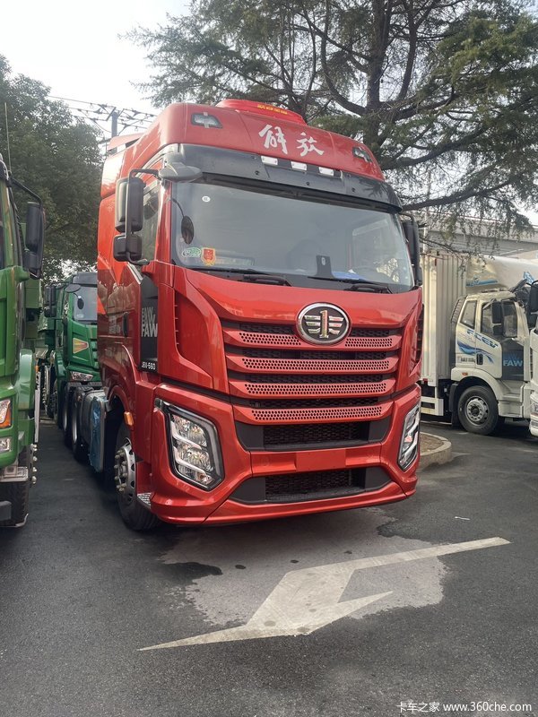 推荐 一汽解放 J6V重卡6x4牵引车