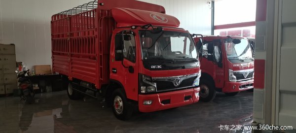 东风福瑞卡4米2高栏车。