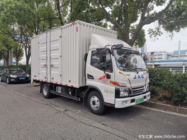 恭喜王老板 喜提骏铃HV5电动载货车 祝生意兴隆