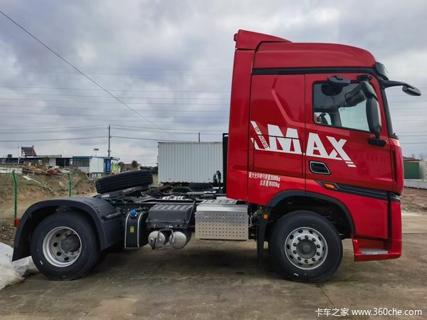 中国重汽 HOWO Max重卡 510马力 4X2 AMT自动档牵引车(ZZ4187V391KF1)