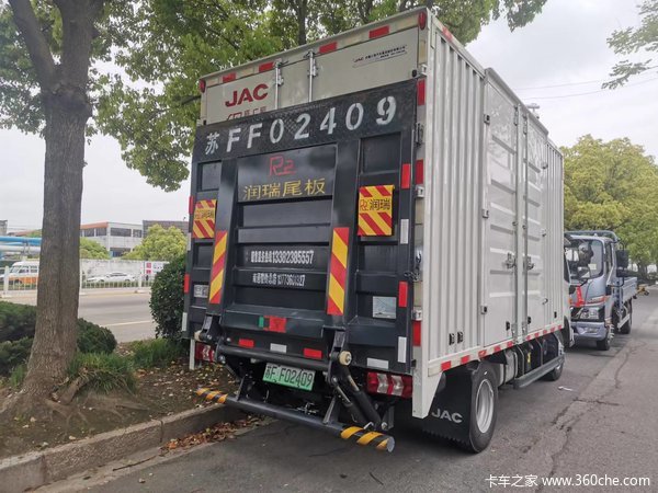 恭喜王老板 喜提骏铃HV5电动载货车 祝生意兴隆