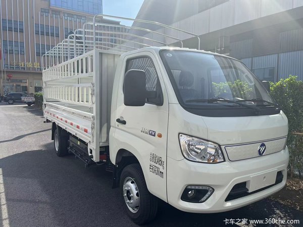 货箱堪比轻卡的新能源货车，货箱长达4.12米，宽大驾驶室，配置高