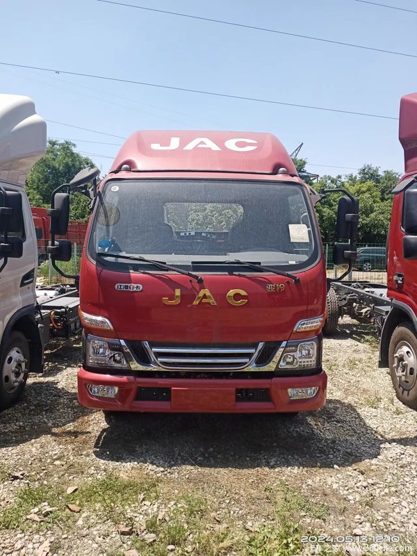 骏铃V5载货车成都市火热促销中 让利高达1万