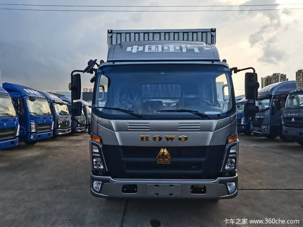 中国重汽HOWO悍将 最具性价比4.2米厢式货车