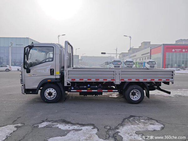 中国重汽豪沃轻卡悍将单排载货车车物流商贸运输先锋