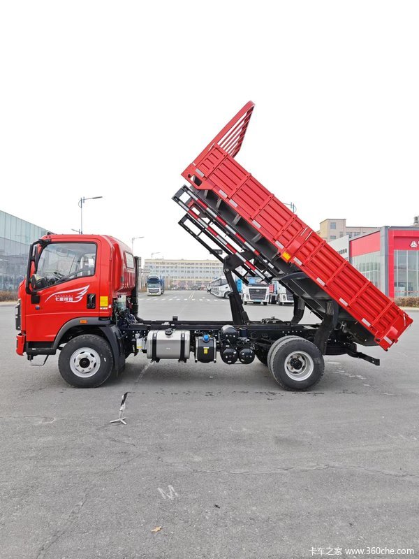 中国重汽豪沃自卸经典平板自卸车工程建材废料运输