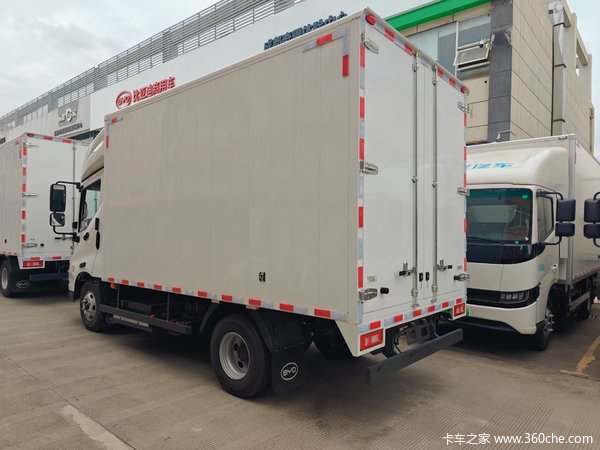 高端品质、亲民价格,零污染,比亚迪绿色出行