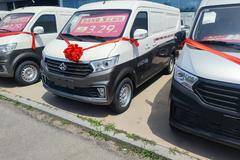 买封闭货，看完长安跨越星V7,再决定