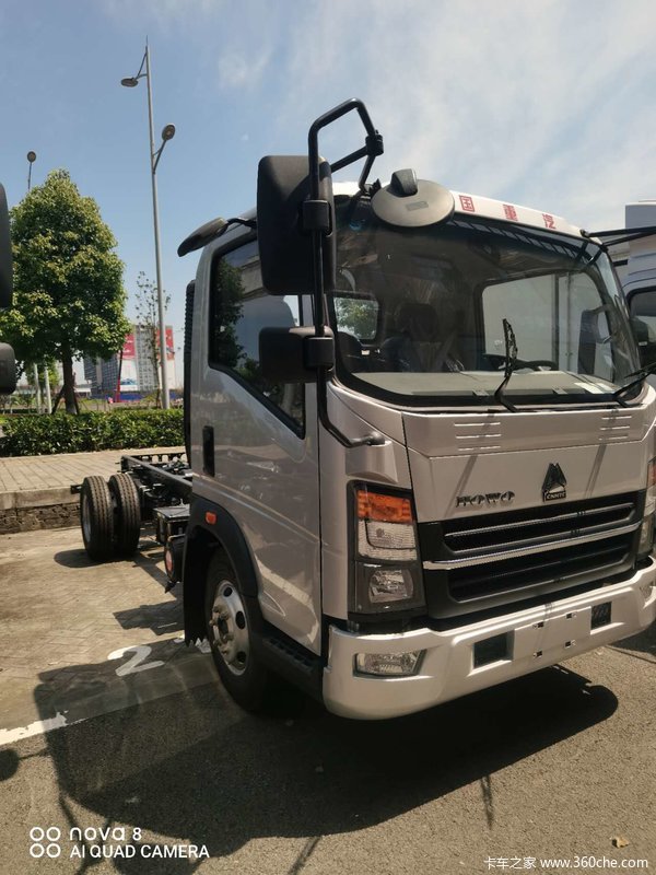 豪沃悍将M170马重载二类底盘一口价10.2万元