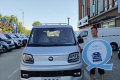 1台祥菱Q一体式载货车成功交付客户 恭喜尤老板