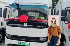 12.99万车辆火爆销售中，感谢客户的肯定