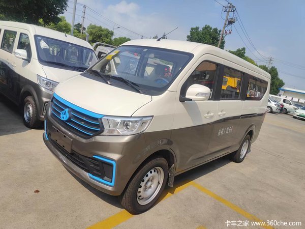 昆山福征店购跨越星V5EV电动封闭厢货 享高达8万优惠