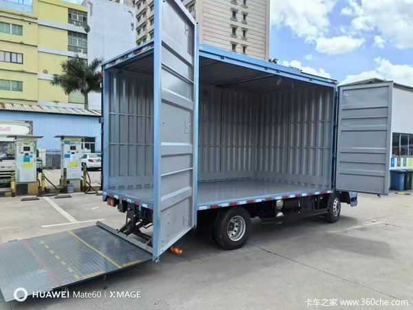 宇通轻卡4.2米车厢长 大电量又放大招了