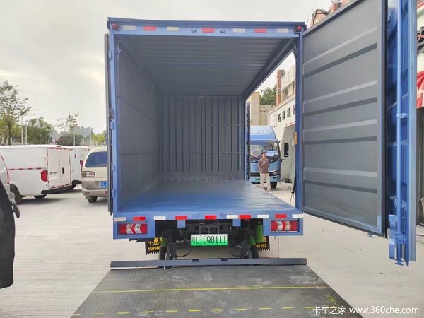 宇通轻卡4米2车箱 2.3宽128度大电量 福利来袭