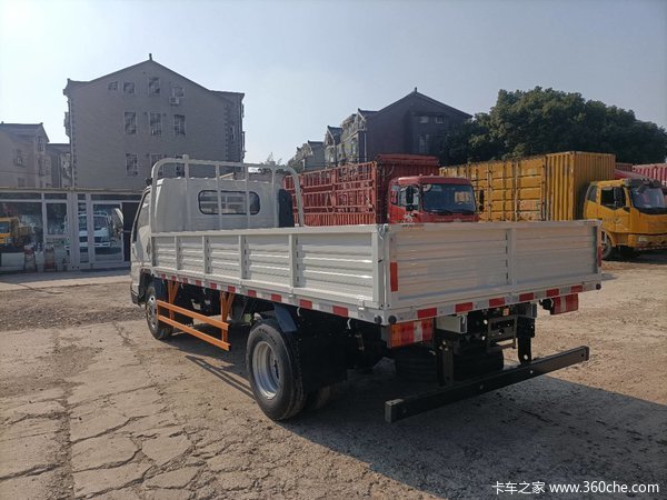 江铃顺达宽体4.2m厢式货车 行业好帮手