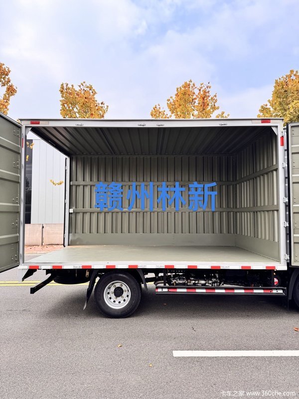豪沃金悍将151马力宽体箱式超高性价比