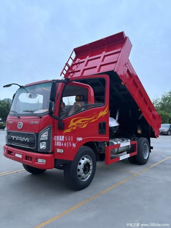 蓝牌仓栏车，蓝牌自卸车，蓝牌平板载货车优惠促销中，让利高达2万元