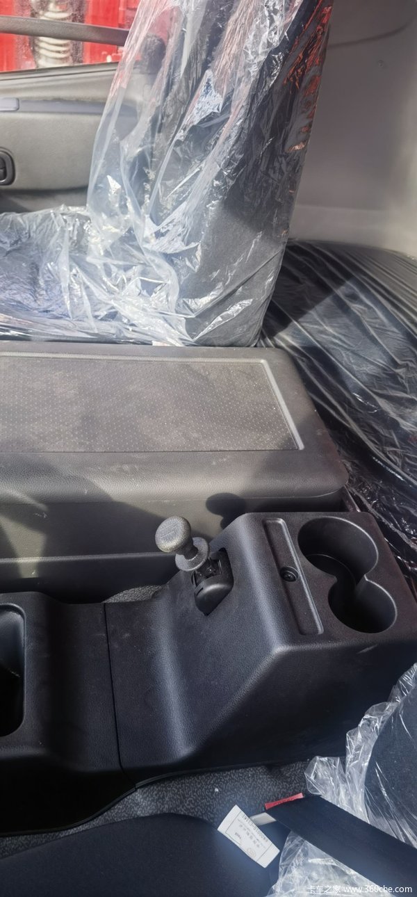 东风商用车 天锦VR重卡 270马力 4X2 5.4米自卸车(轴距4500)(DFH3180B5)