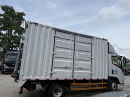 �������ж�����ݸ�д���T1�綯�ػ������۴���ͣ�����0.4��